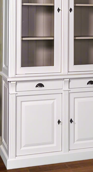 "Soissons" - Eleganter Landhaus- Esszimmerschrank im Gründerzeitstil