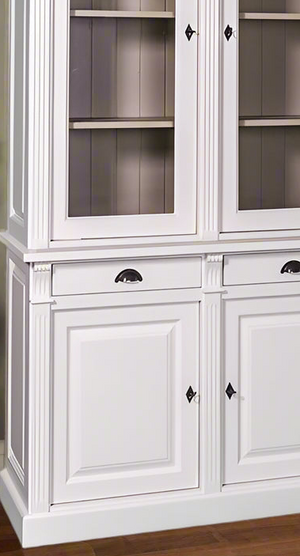 "Soissons" - Eleganter Landhaus- Esszimmerschrank im Gründerzeitstil