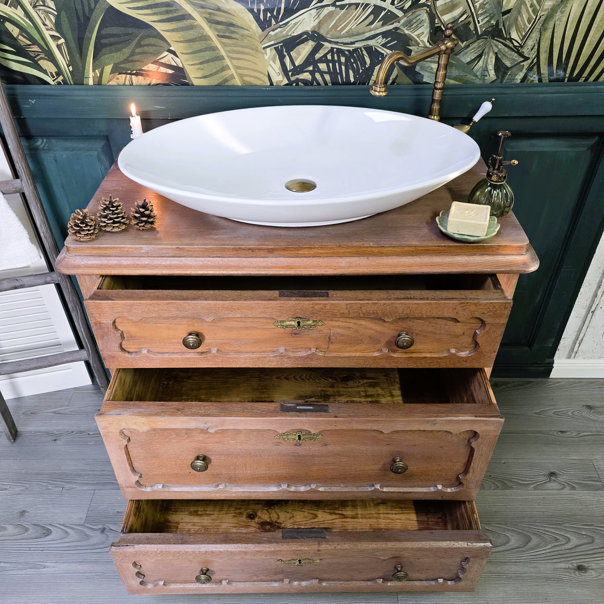 Spendenwaschtisch 2025 - Antiker Waschtisch 91 cm