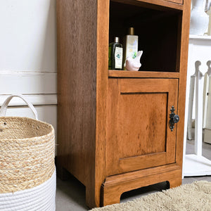 "Vibert" - Kleiner antiker Waschtisch 38 cm