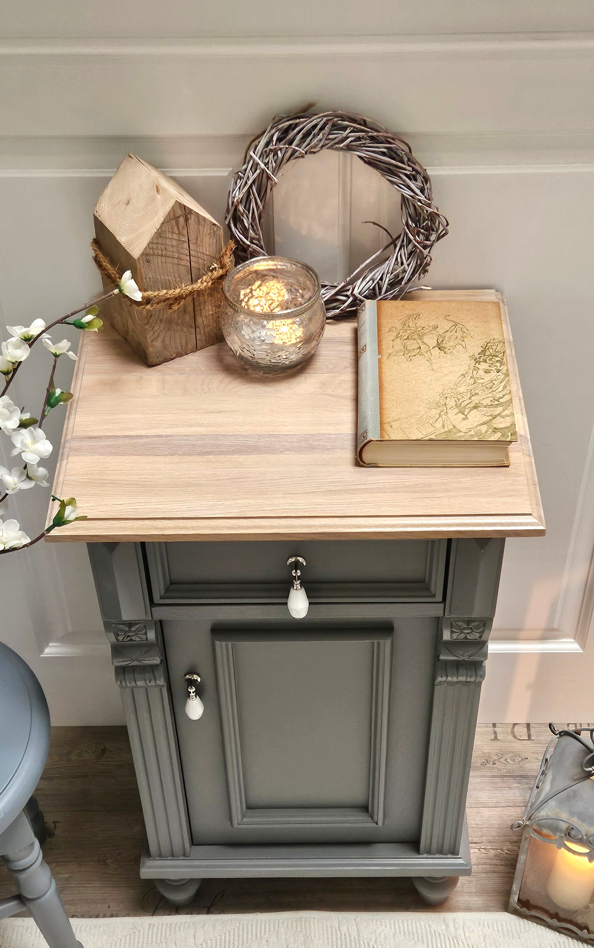 "Wartrop" - Commode de campagne en bois massif scandinave bleu-gris