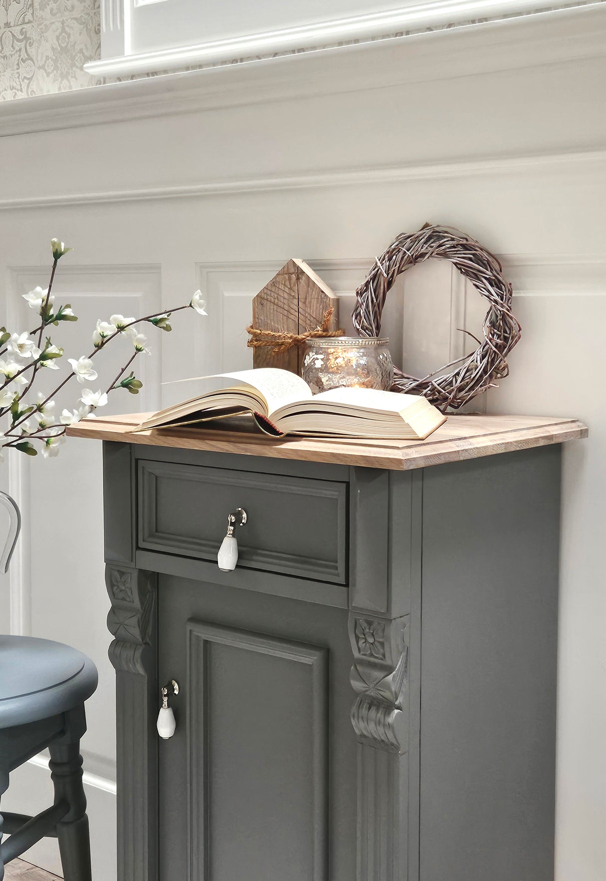 "Wartrop" - Commode de campagne en bois massif scandinave bleu-gris