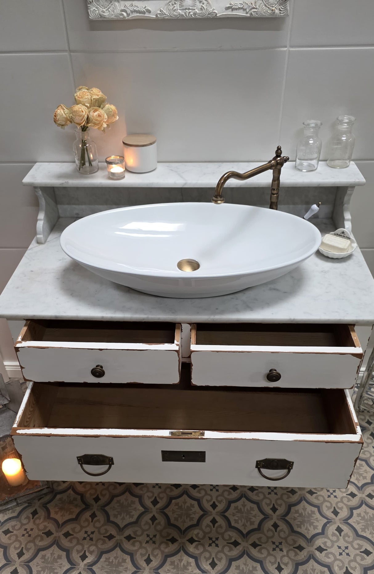 "Ceyla" Marmor Shabby-Chic Waschtisch