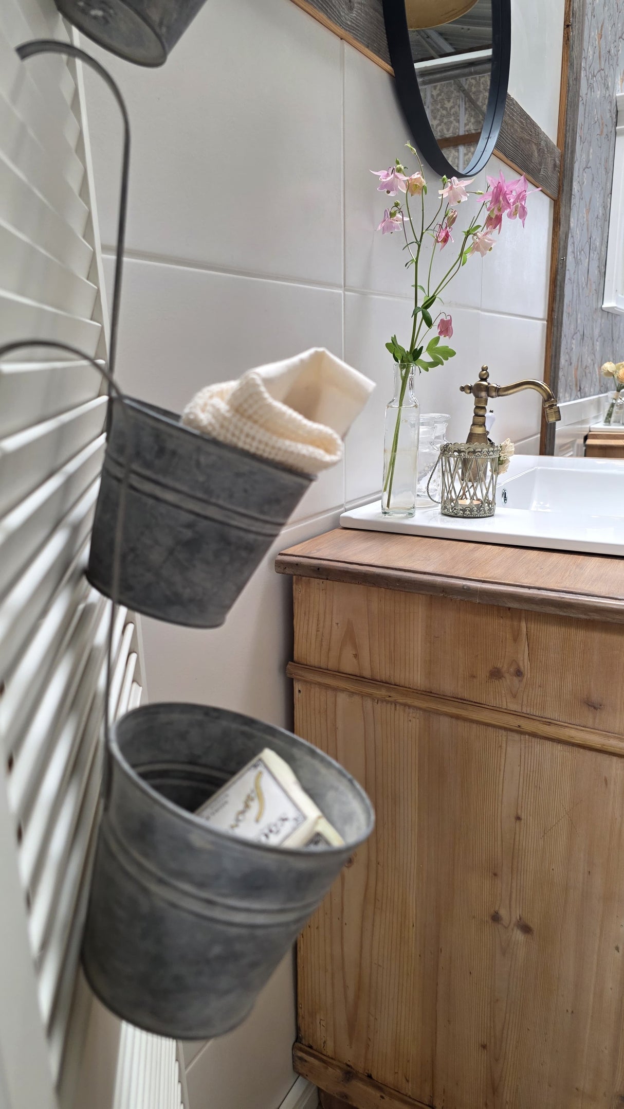 "Ewral"- Antiker Landhaus Waschtisch