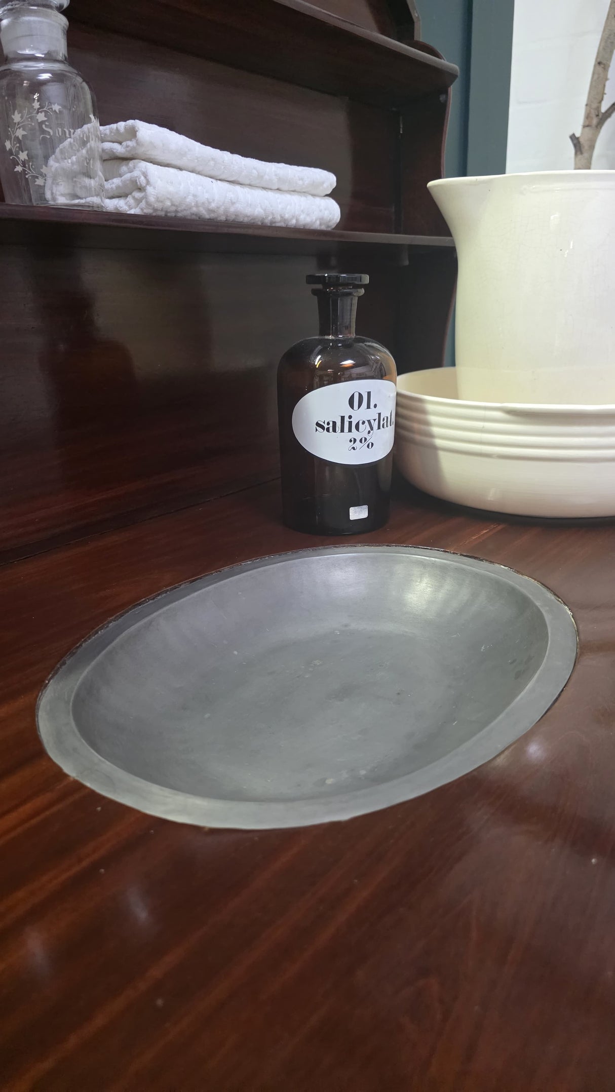 "Butler" Nostalgischer Waschtisch