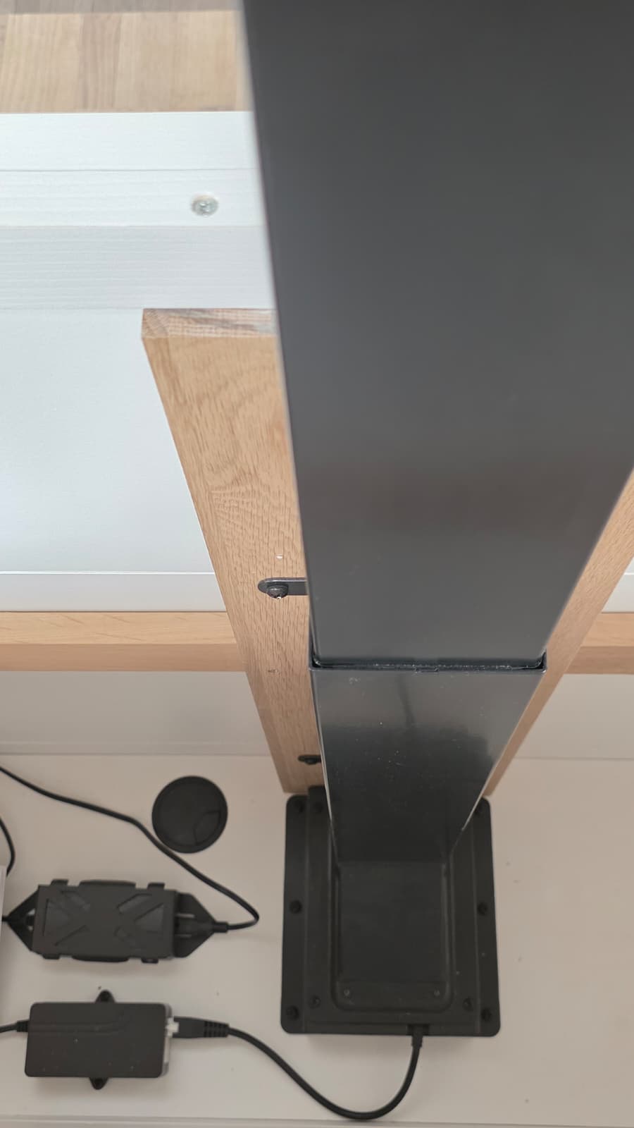 "Silver": Sideboard mit TV Lift, elektrisch 46 Zoll oder 55 Zoll