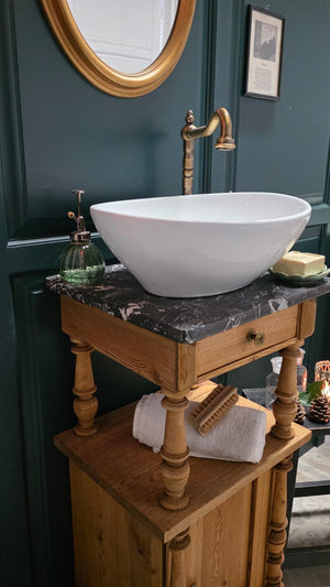 "Reta"- Antiker Landhaus Waschtisch