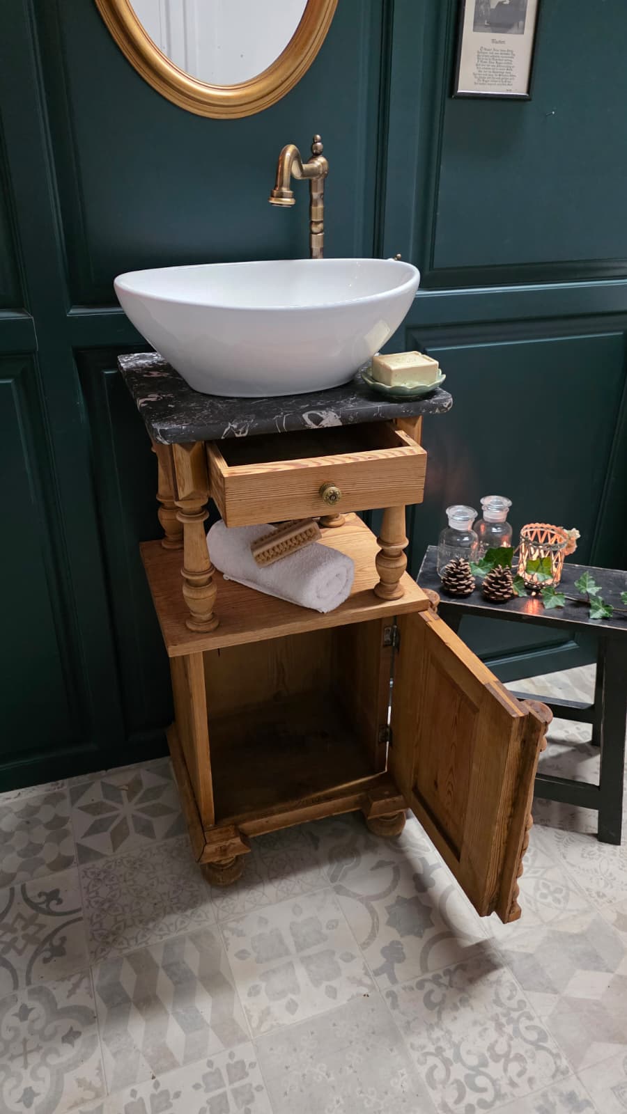 "Reta"- Antiker Landhaus Waschtisch