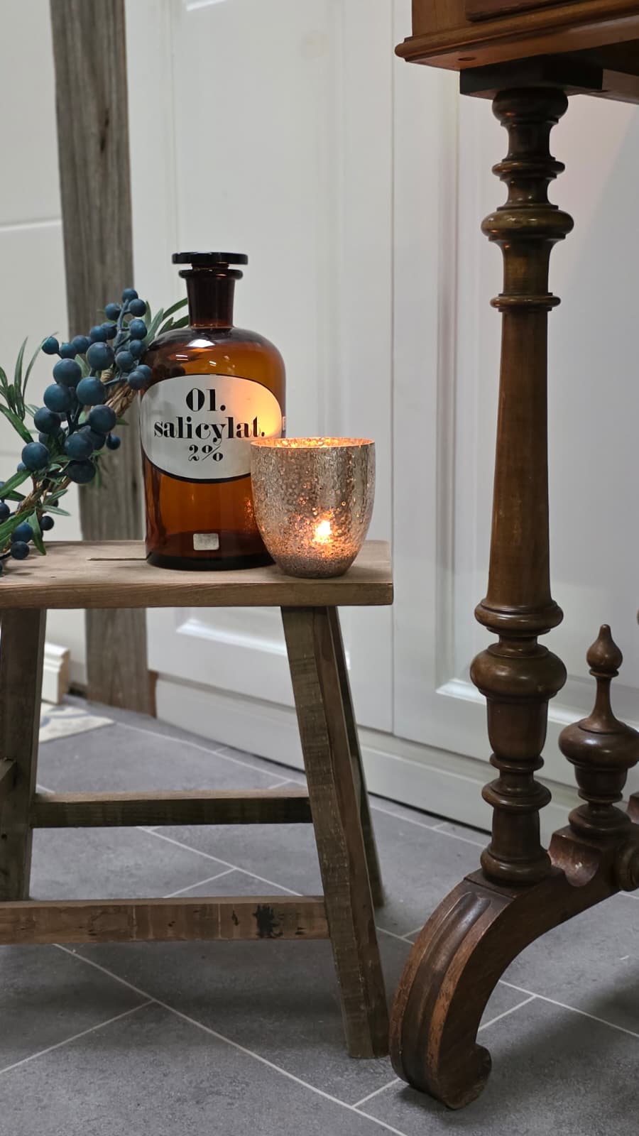 "Fria"- Antiker Landhaus Waschtisch