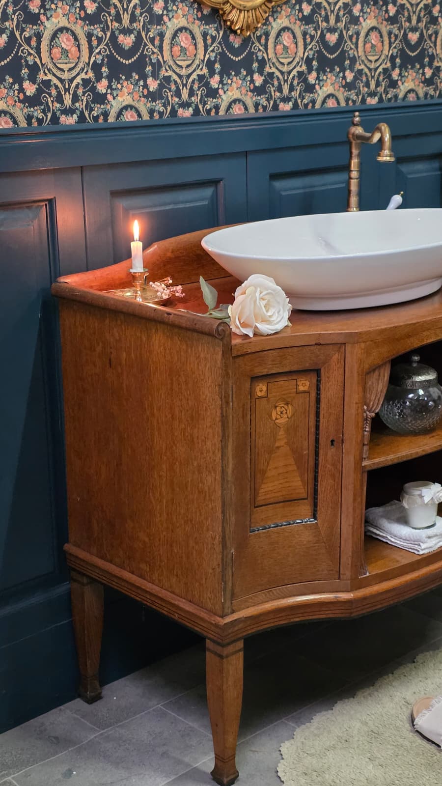 "Bjella" Antiker Landhaus Waschtisch