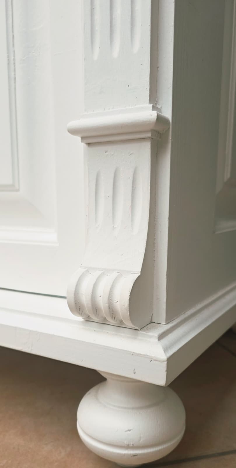 "Lanciano": Kommode inkl. TV-Lift für 46 Zoll oder 65 Zoll