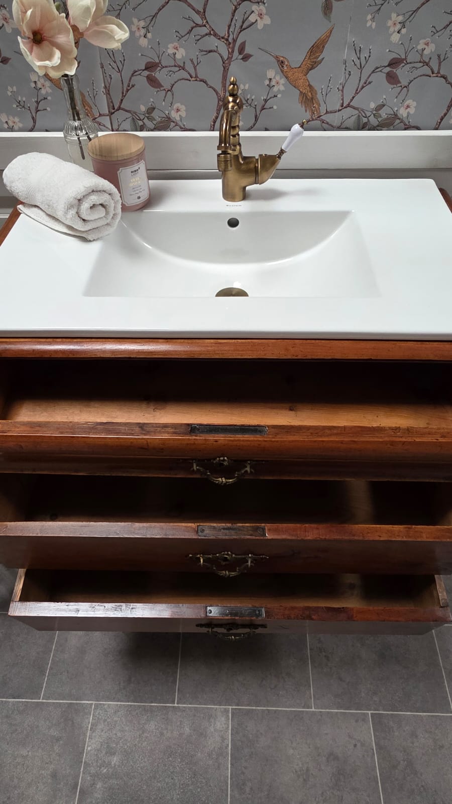 "Rony" Antique Country House Washbasin