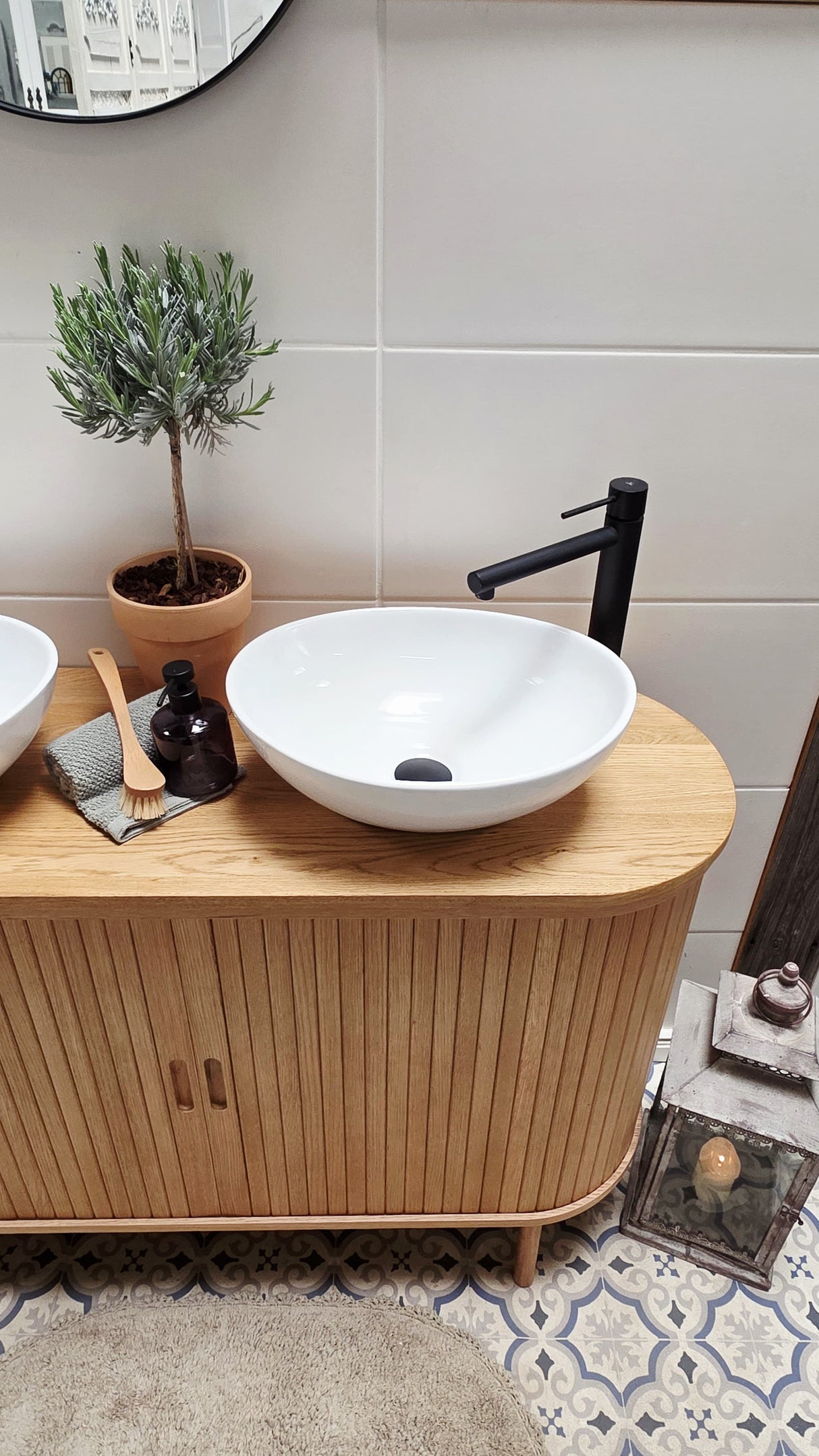 "Yene" - Waschtisch im modernen Landhausstil mit Keramikbecken | PURE-Serie von L&L