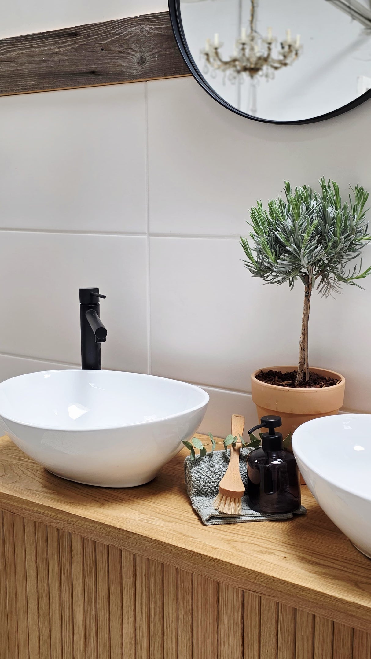"Yene" - Waschtisch im modernen Landhausstil mit Keramikbecken | PURE-Serie von L&L