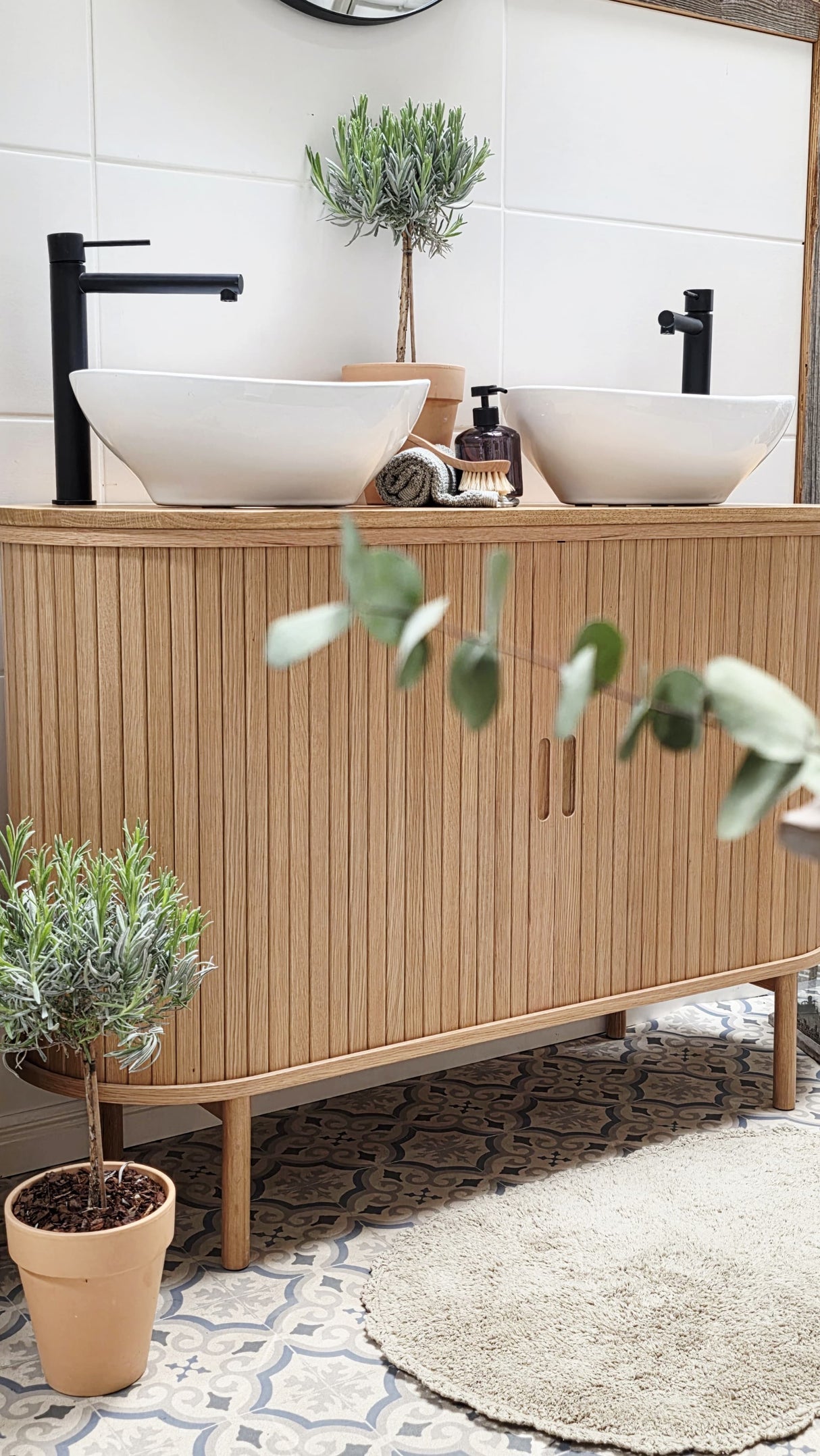 "Yene" - Waschtisch im modernen Landhausstil mit Keramikbecken | PURE-Serie von L&L
