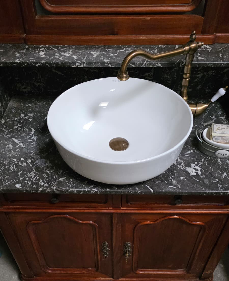 "Amour" Antiker Landhaus Waschtisch