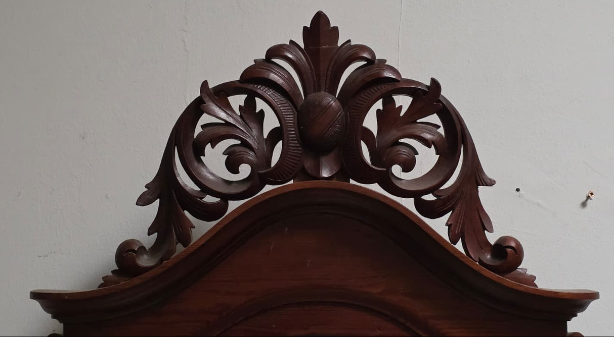 "Amour" Antiker Landhaus Waschtisch