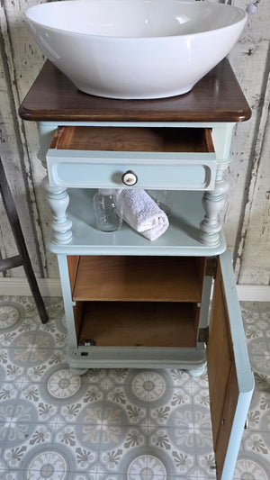 "Evra"- Antiker Landhaus Waschtisch