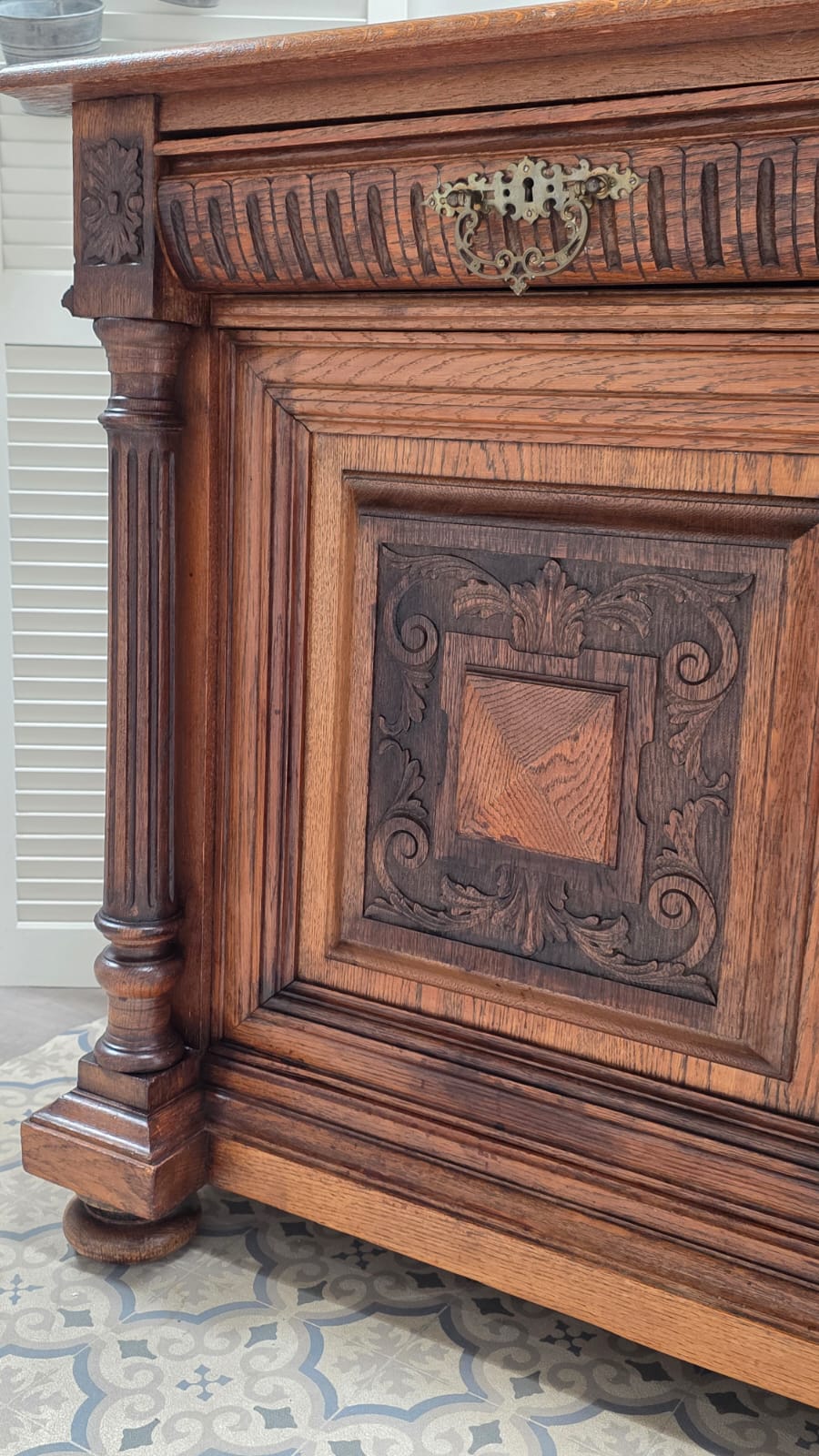 "Lielle" Antique Double Vanity Unit Oak Wood