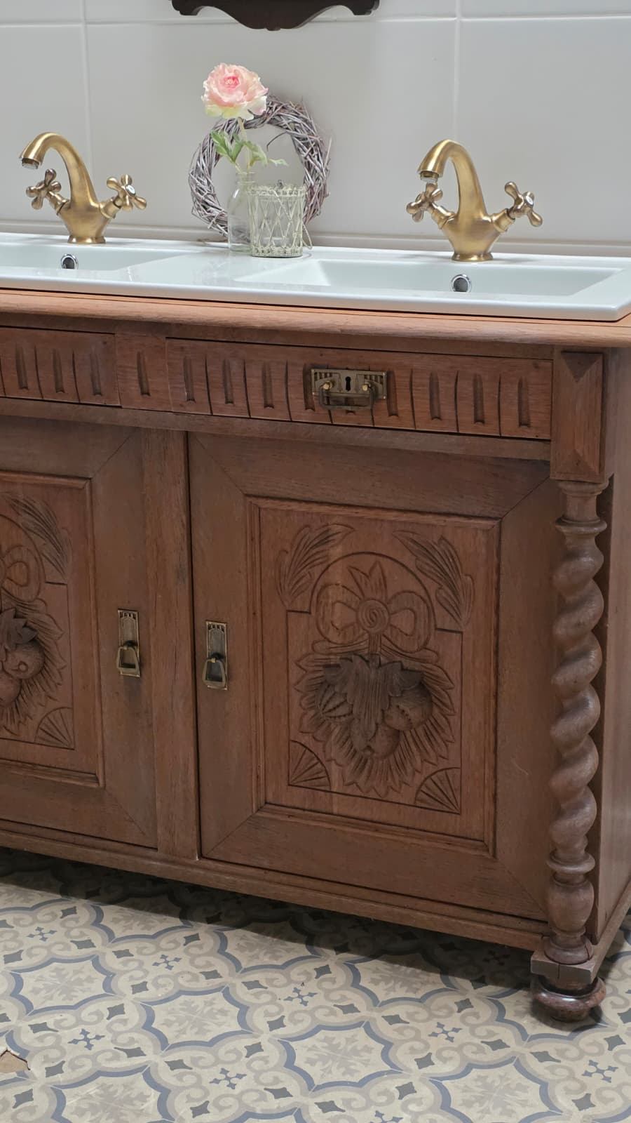 "Lielle" Antique Double Vanity Unit Oak Wood