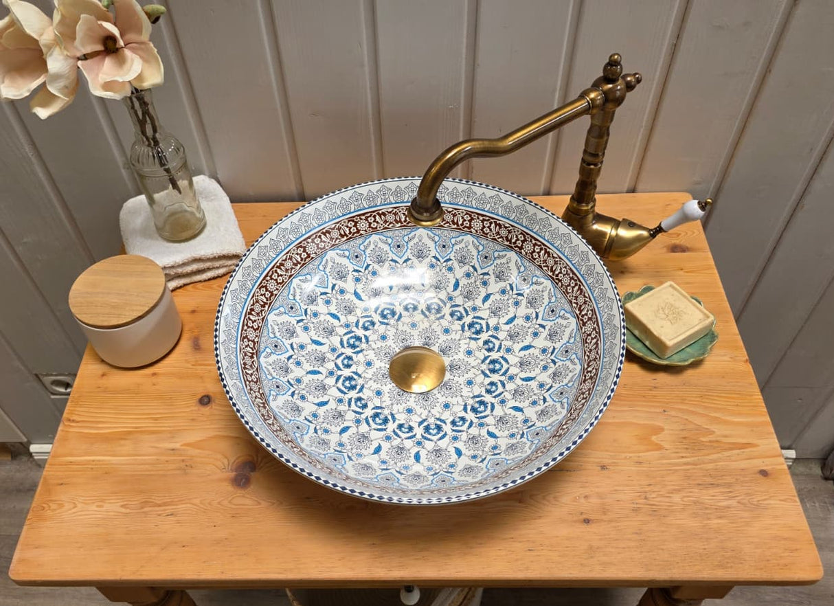 "Reta" - Antique Country House Washbasin