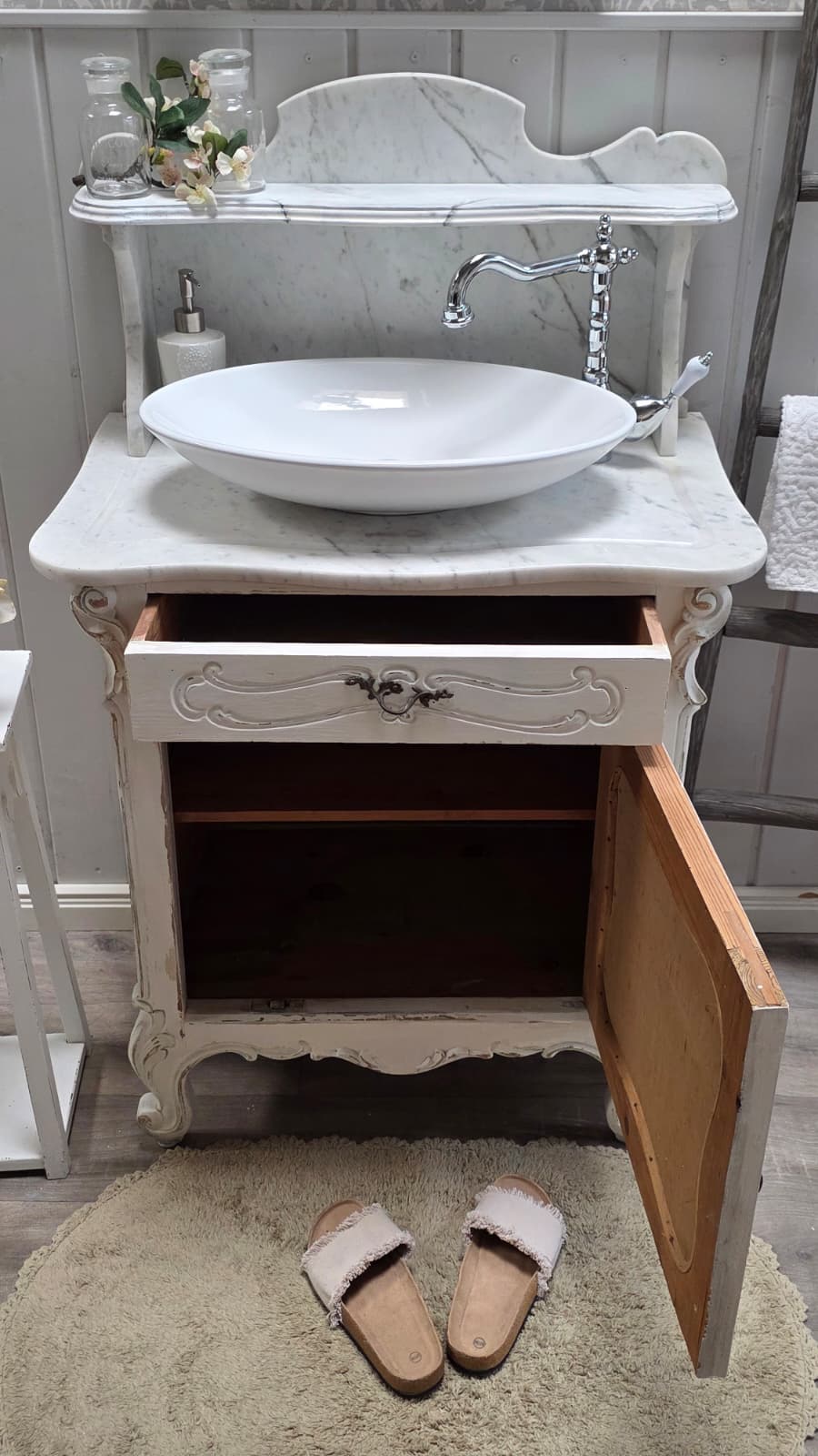 Lavabo ancien de maison de campagne « Rony »