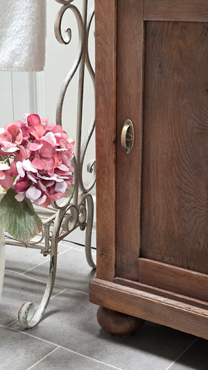 "Reta" - Antique Country House Washbasin