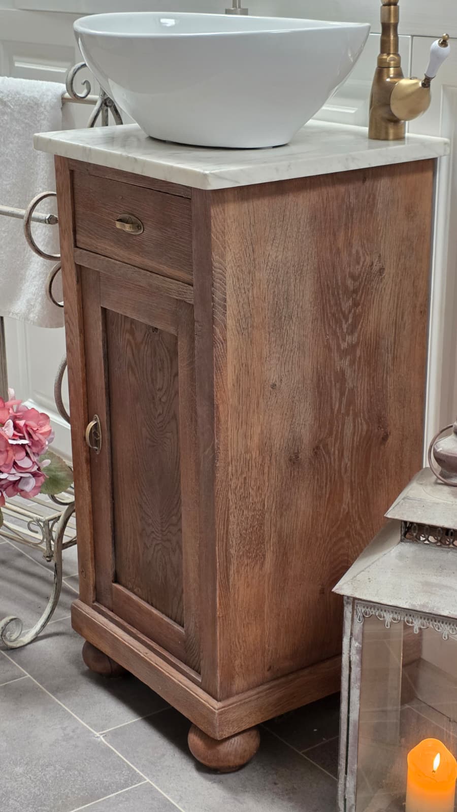 "Reta" - Antique Country House Washbasin