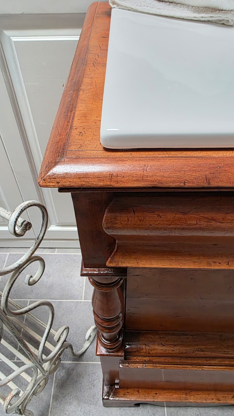 "Rony" Antique Country House Washbasin
