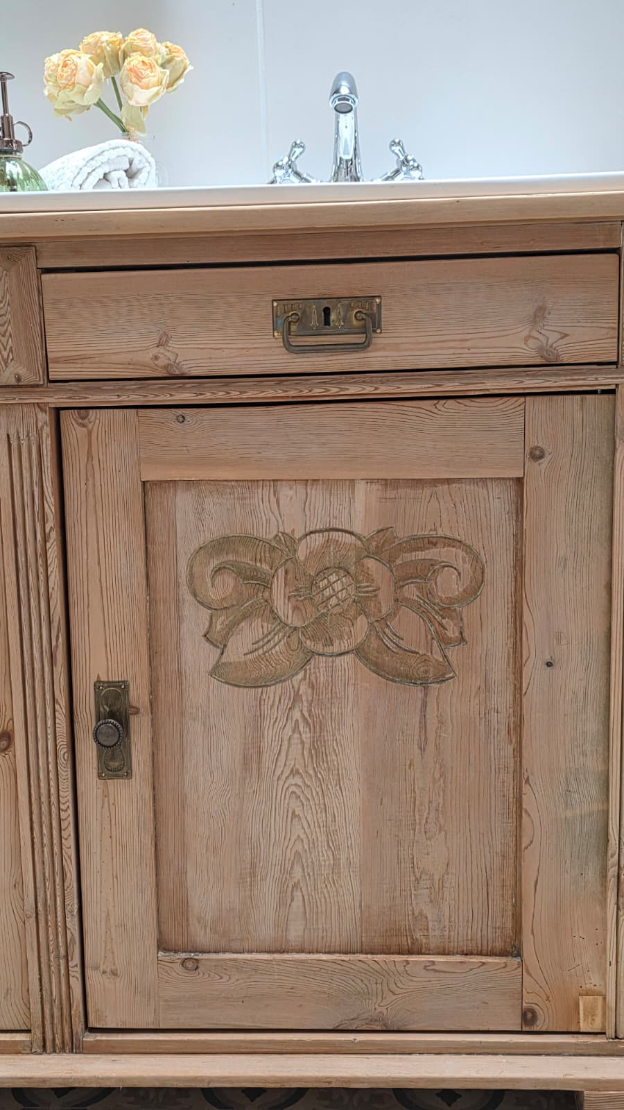 "Ailev" Antiker Doppel-Waschtisch