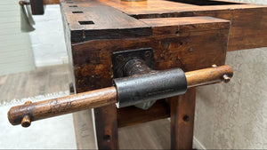 "Établi" - Lavabo ancien fabriqué à partir d'un établi massif